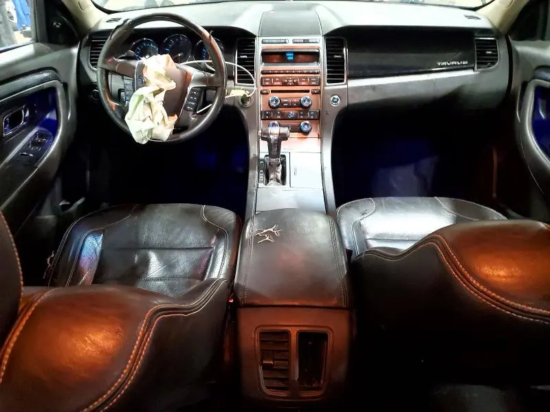 2010 FORD TAURUS LIMITED  