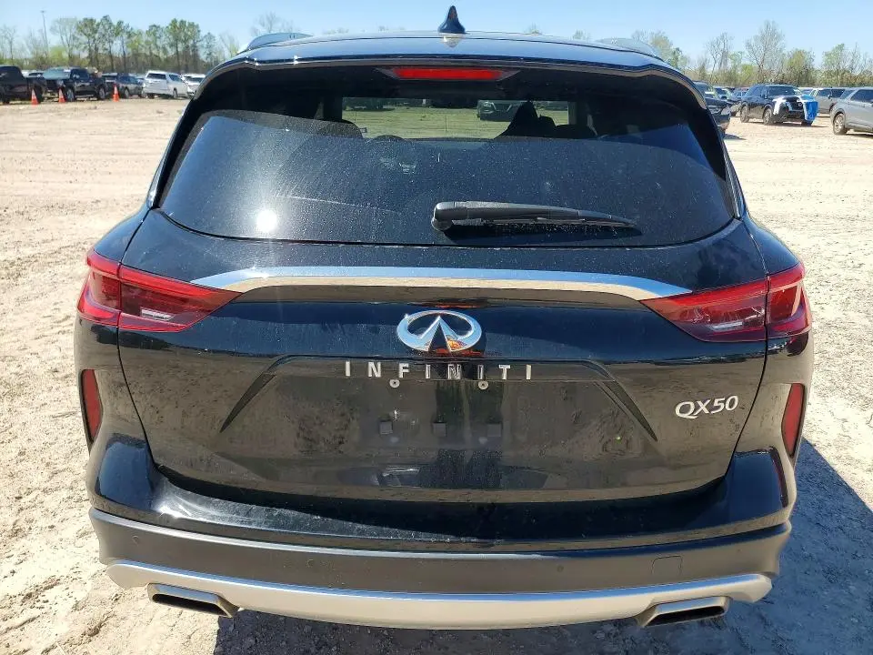 2021 INFINITI QX50 LUXE  