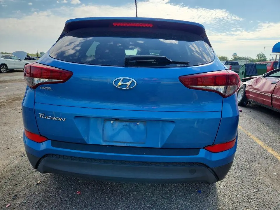 2017 HYUNDAI TUCSON SE  