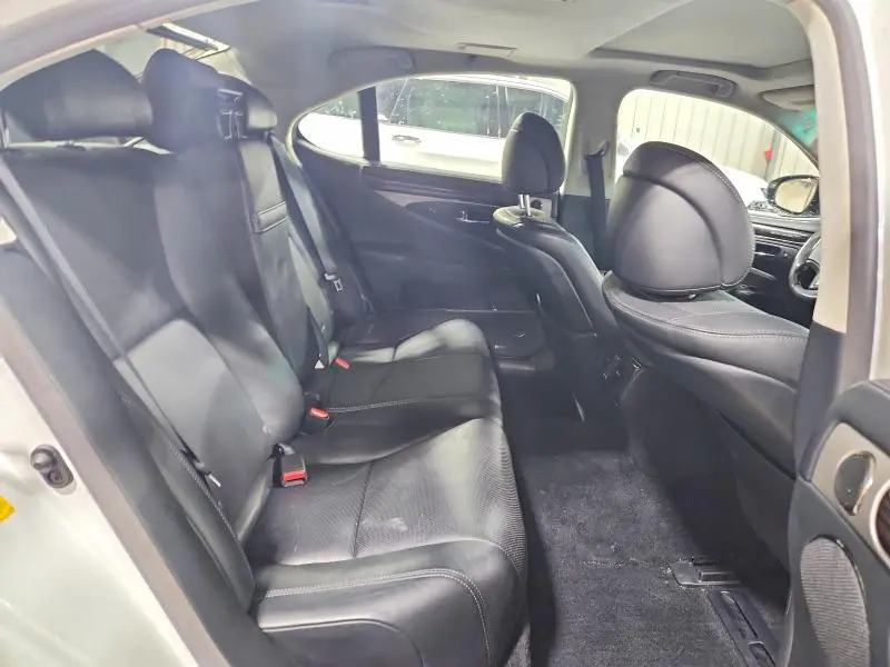2013 LEXUS LS 460  