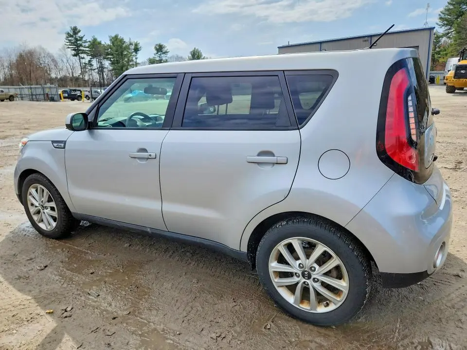 2017 KIA SOUL +  