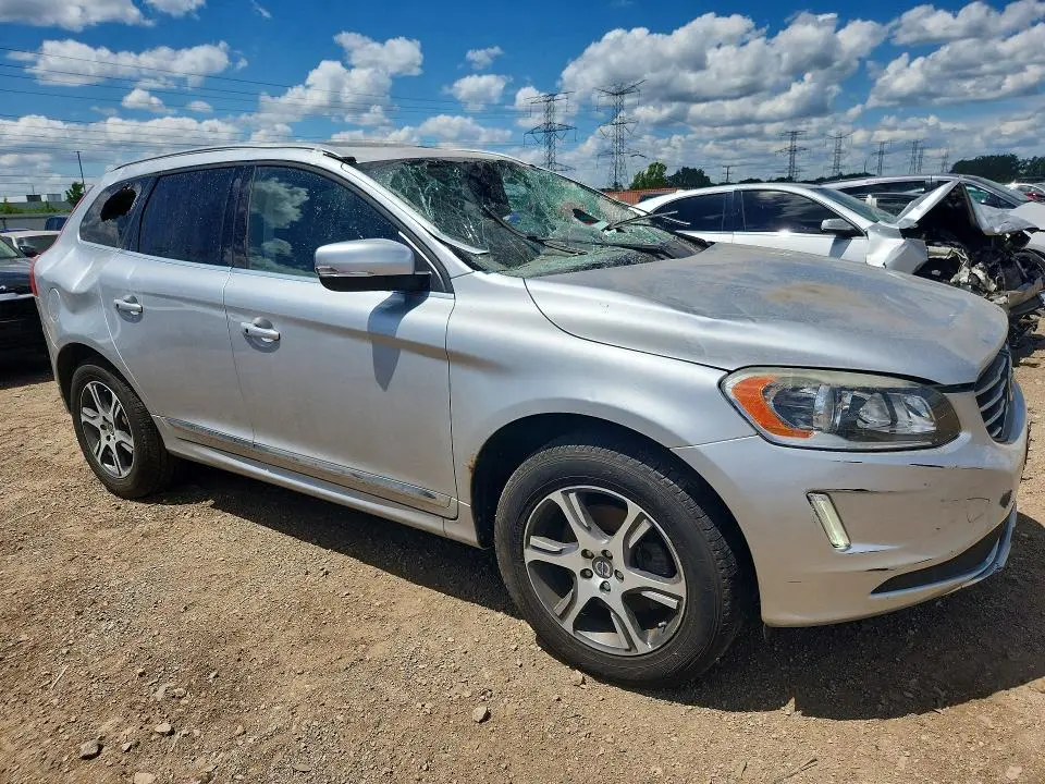 2014 VOLVO XC60 T6  