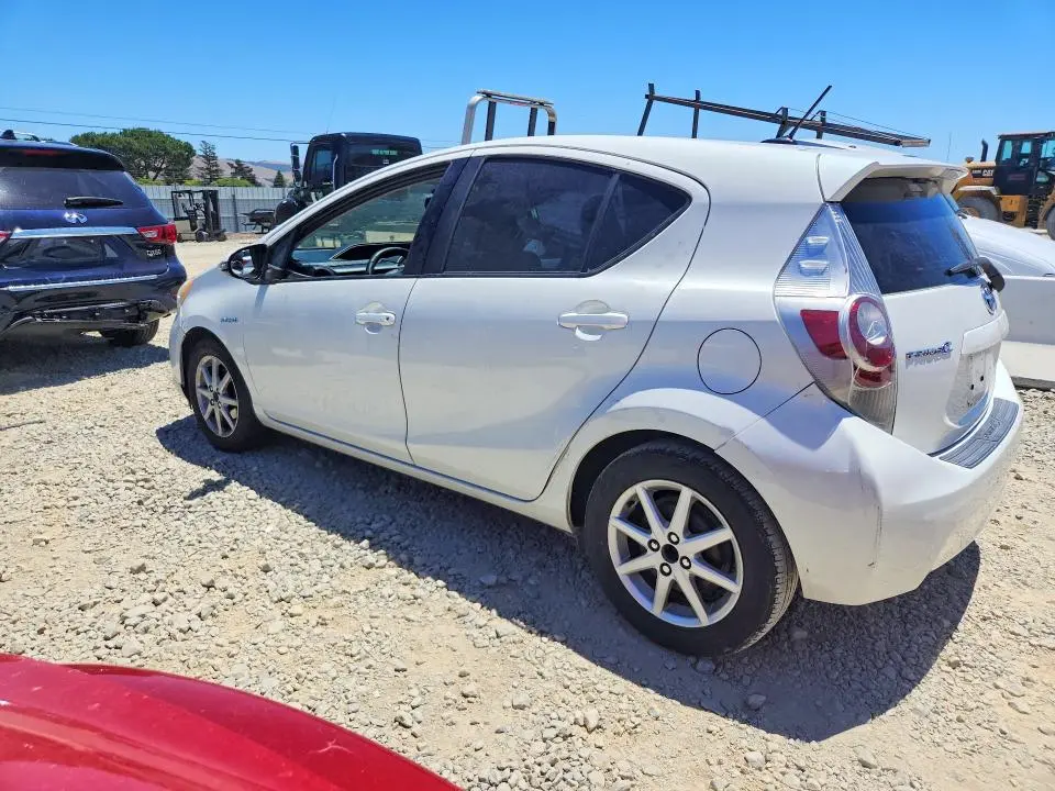2013 TOYOTA PRIUS C   