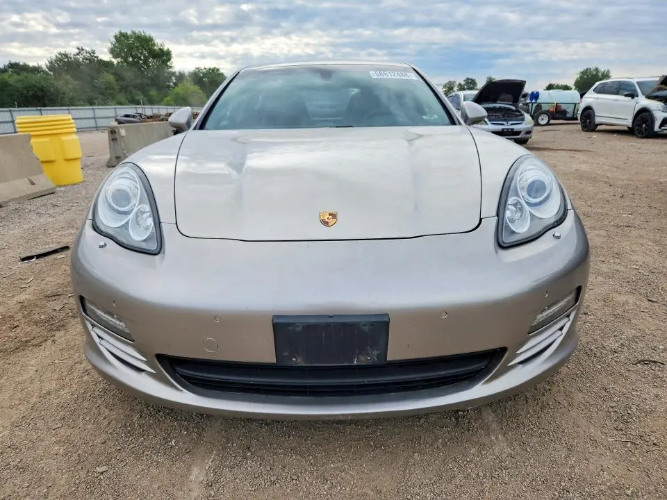 2013 PORSCHE PANAMERA 2/4  