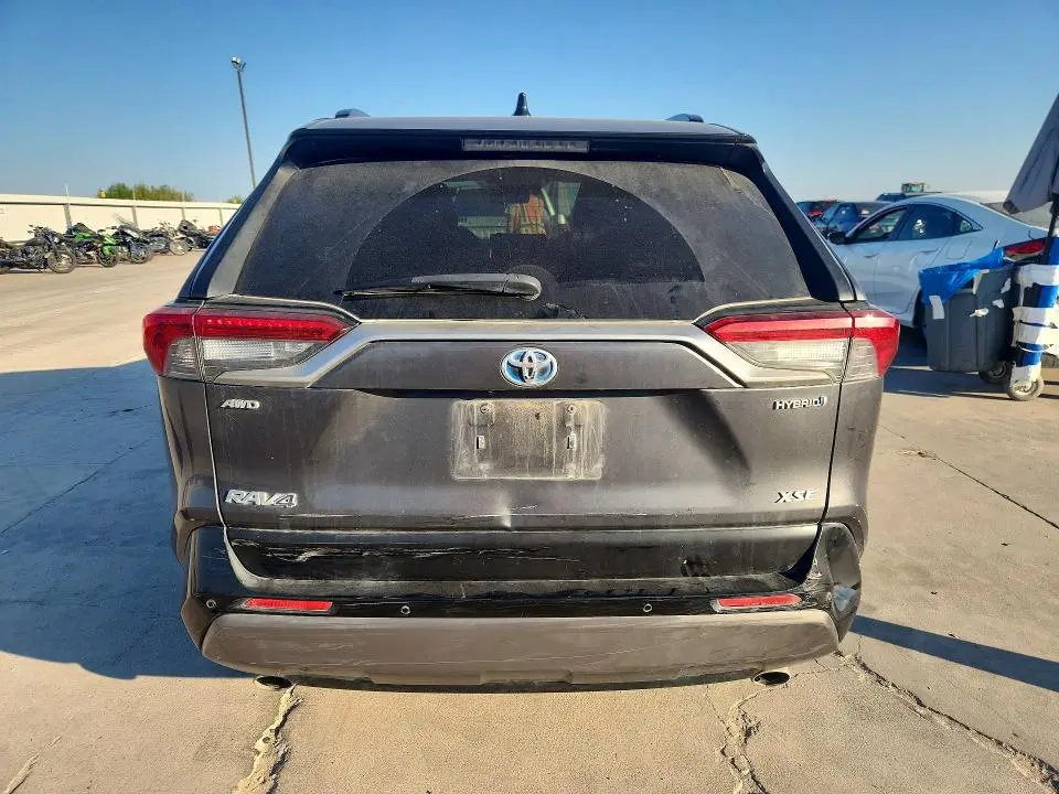2019 TOYOTA RAV4 XSE  