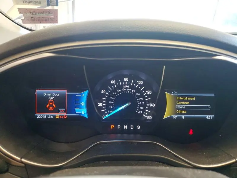 2015 FORD FUSION SE  