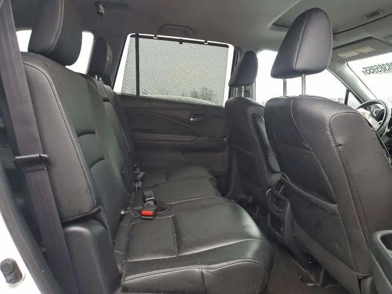 2022 HONDA PILOT SE  