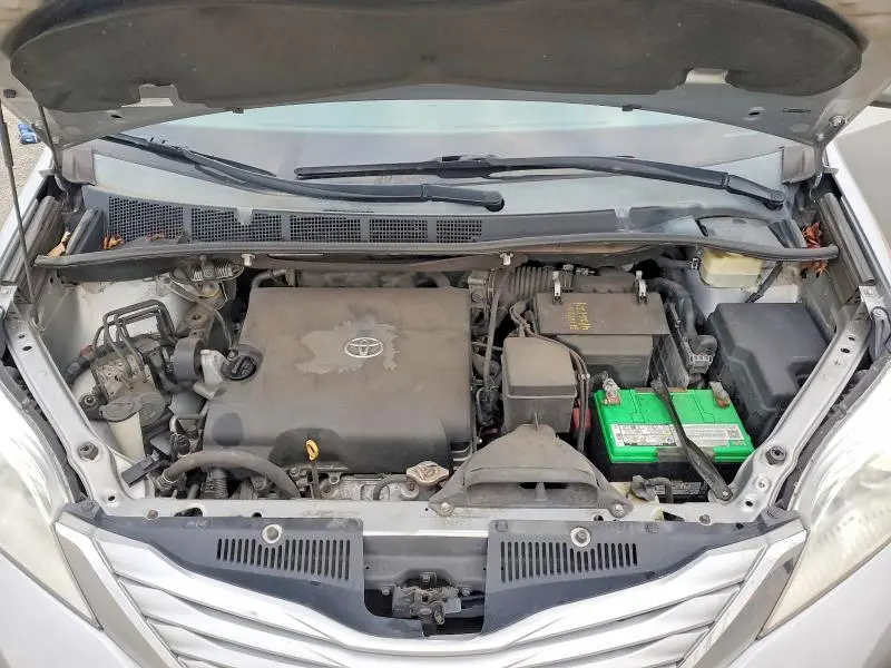 2015 TOYOTA SIENNA L 7-PASSENGER  