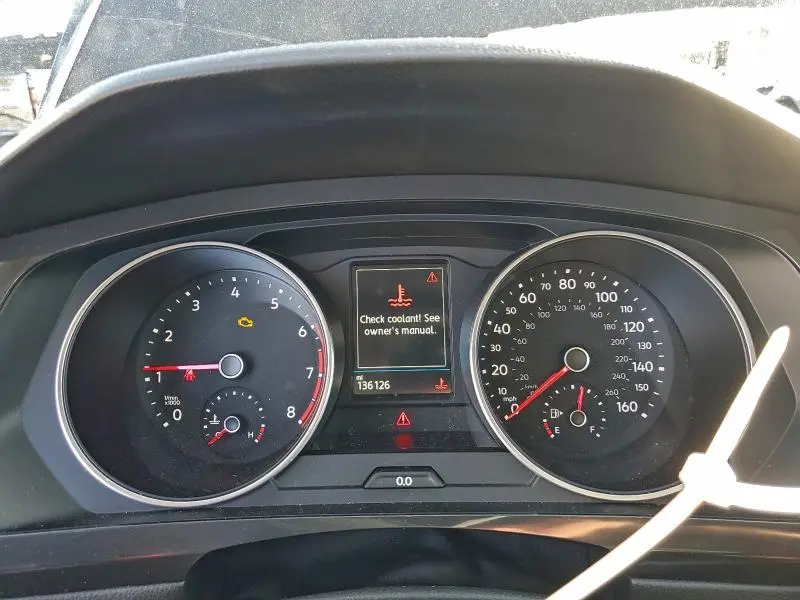 2018 VOLKSWAGEN TIGUAN SE  