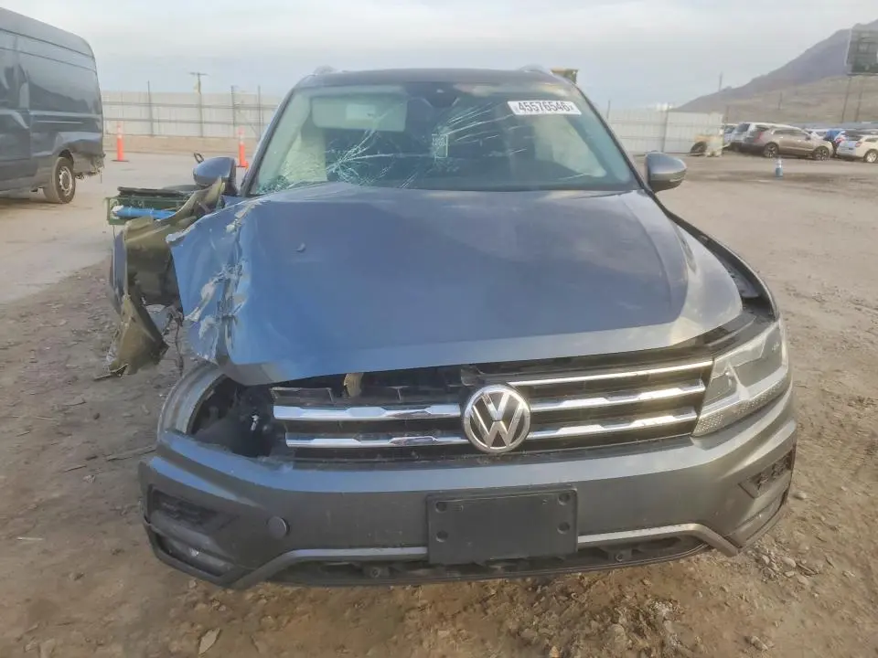 2020 VOLKSWAGEN TIGUAN SE  