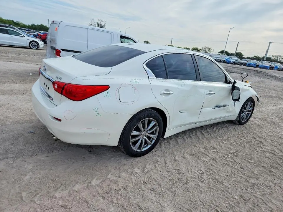 2017 INFINITI Q50 2.0T PREMIUM  