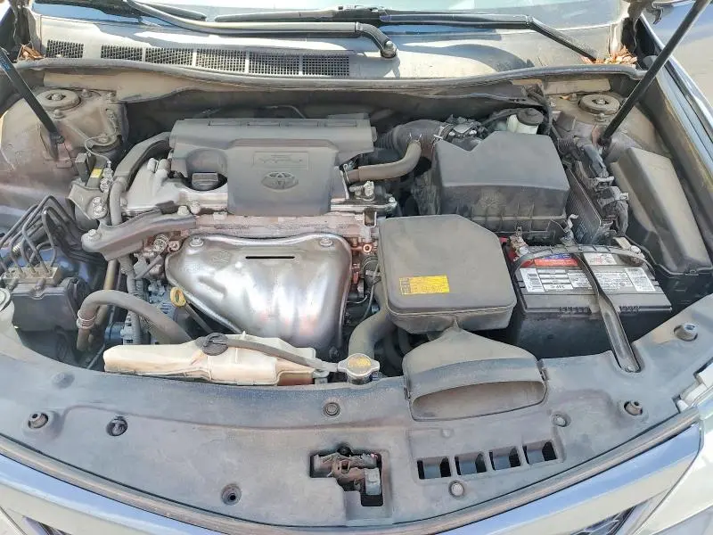 2014 TOYOTA CAMRY SE  