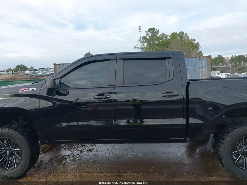 2021 CHEVROLET SILVERADO 1500 4WD  SHORT BED CUSTOM TRAIL BOSS/4WD  STANDARD BED CUSTOM TRAIL BOSS