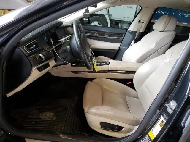 2012 BMW 750 XI  