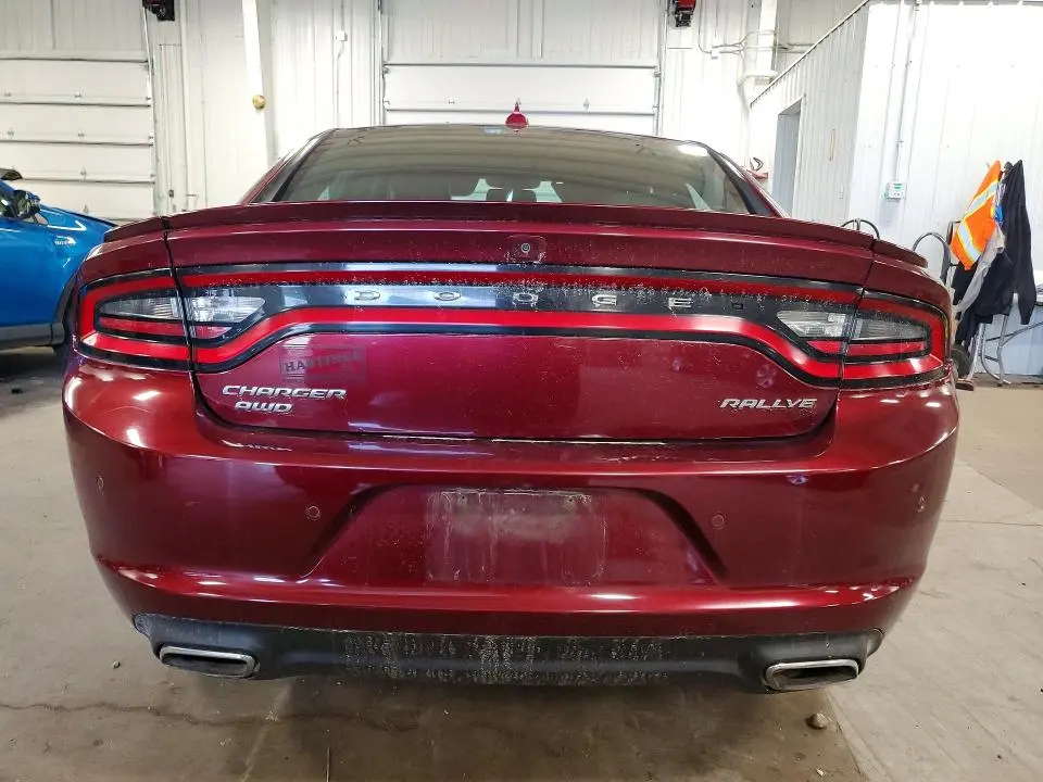 2017 DODGE CHARGER SXT