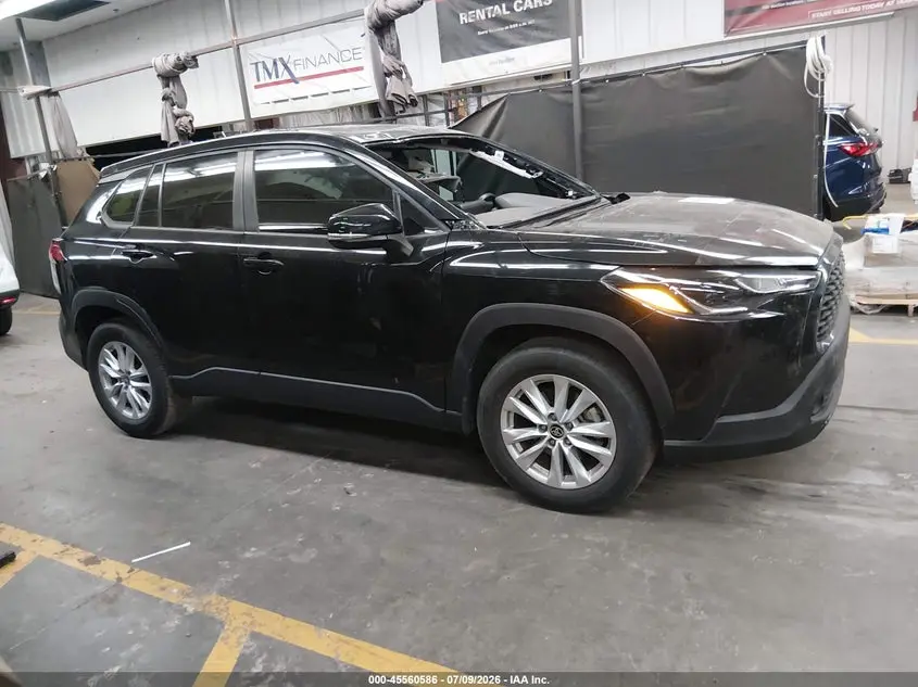 2023 TOYOTA COROLLA CROSS LE