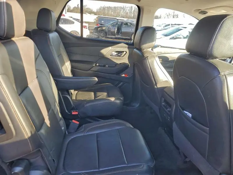 2021 CHEVROLET TRAVERSE LT  