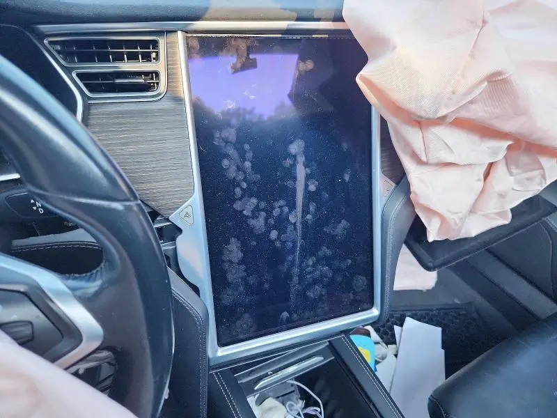 2015 TESLA MODEL S P85D  