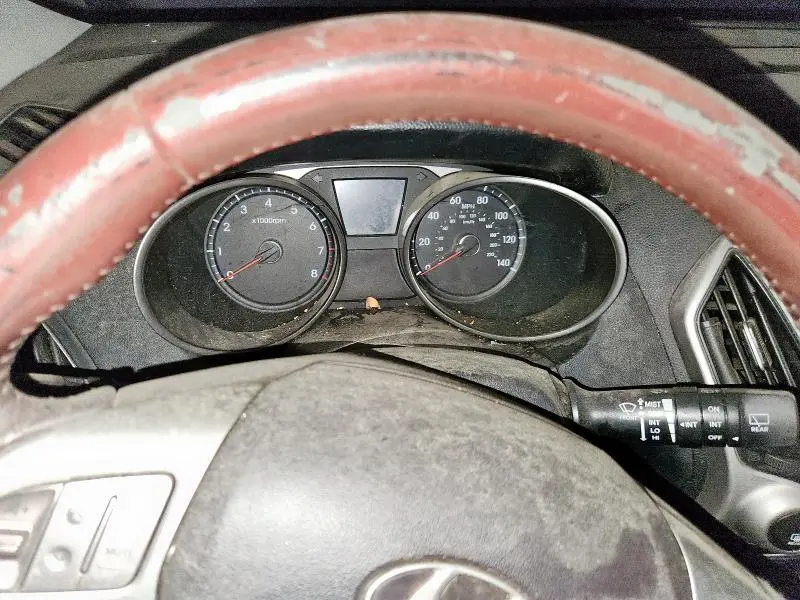 2010 HYUNDAI TUCSON GLS  