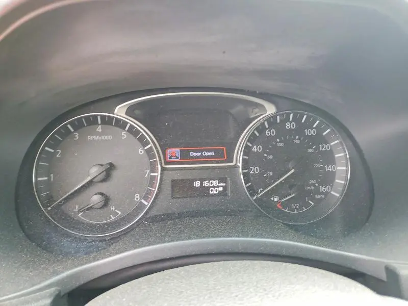 2014 NISSAN PATHFINDER SV  