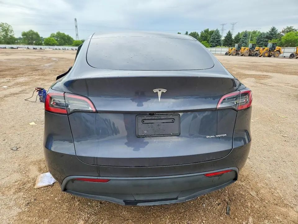 2025 TESLA MODEL Y   