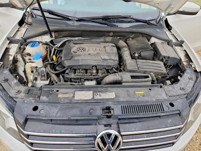 2014 VOLKSWAGEN PASSAT S  