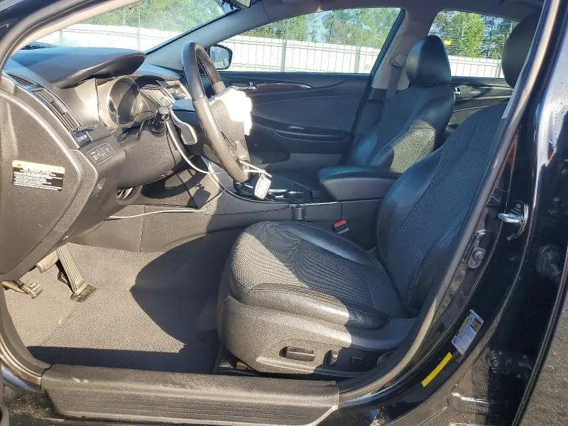 2013 HYUNDAI SONATA SE  