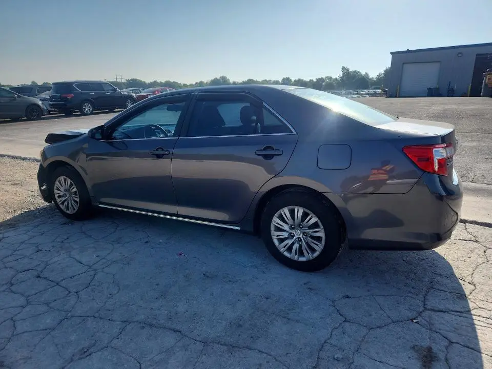 2014 TOYOTA CAMRY LE  