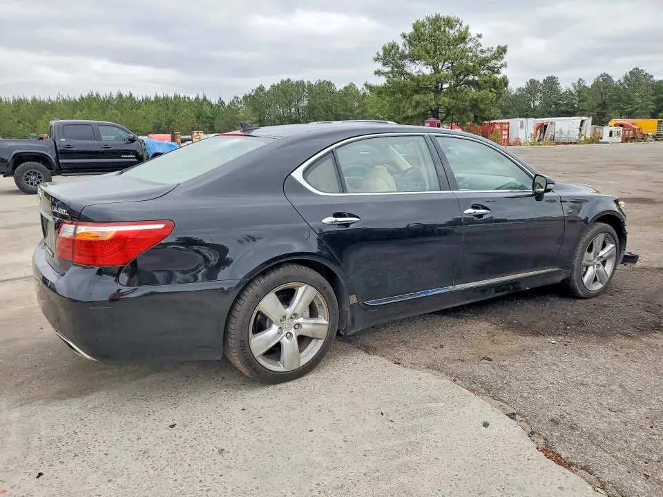 2011 LEXUS LS 460L  