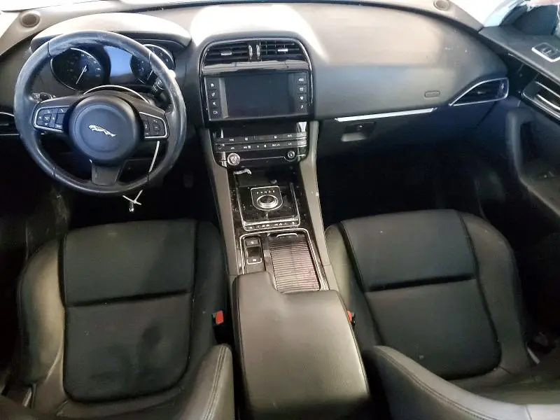 2018 JAGUAR F-PACE PREMIUM  