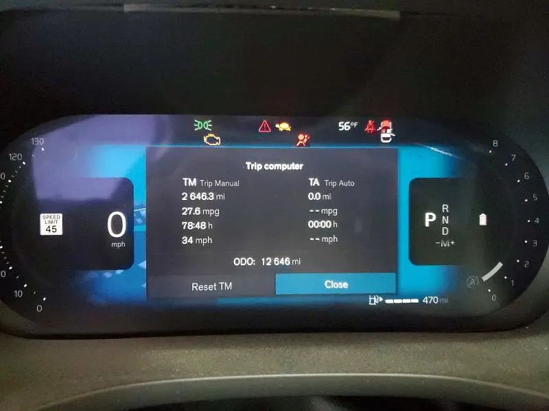 2025 VOLVO XC60 PLUS  