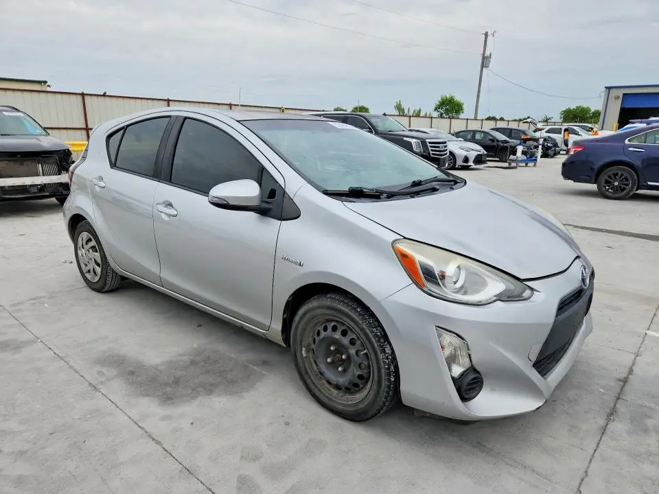 2015 TOYOTA PRIUS C ONE  