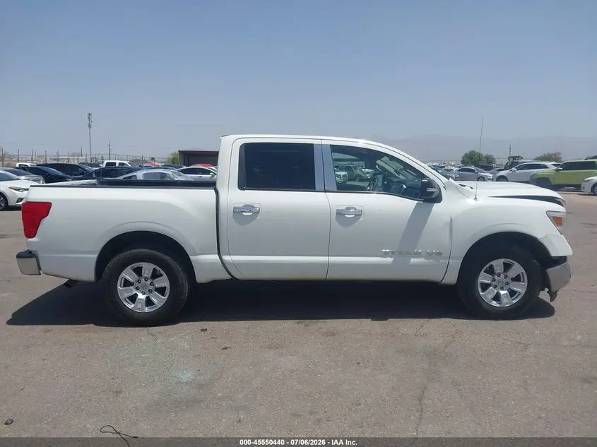 2018 NISSAN TITAN SV