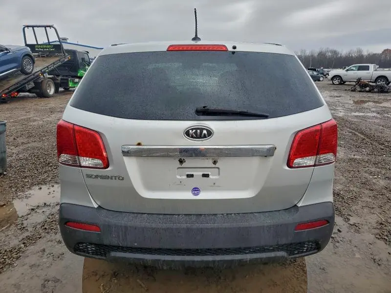 2012 KIA SORENTO BASE  