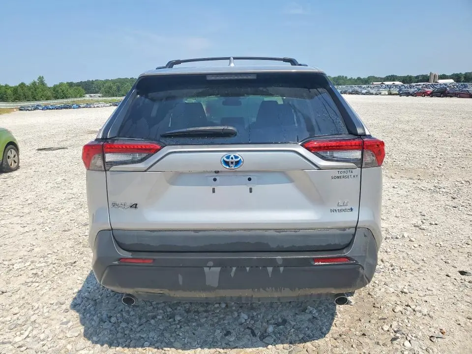 2021 TOYOTA RAV4 LE  