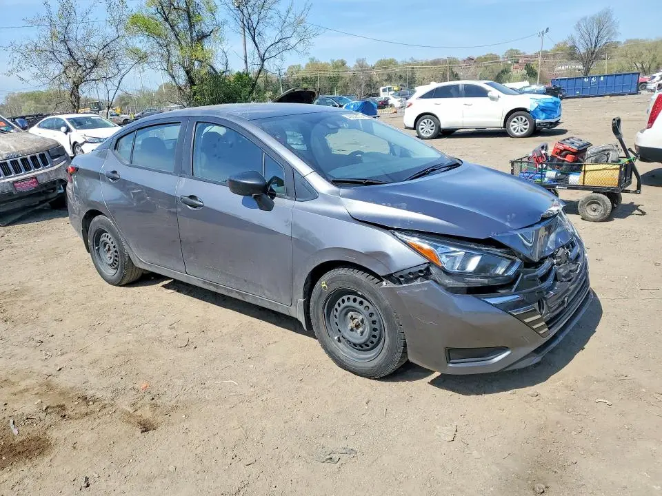 2024 NISSAN VERSA S  
