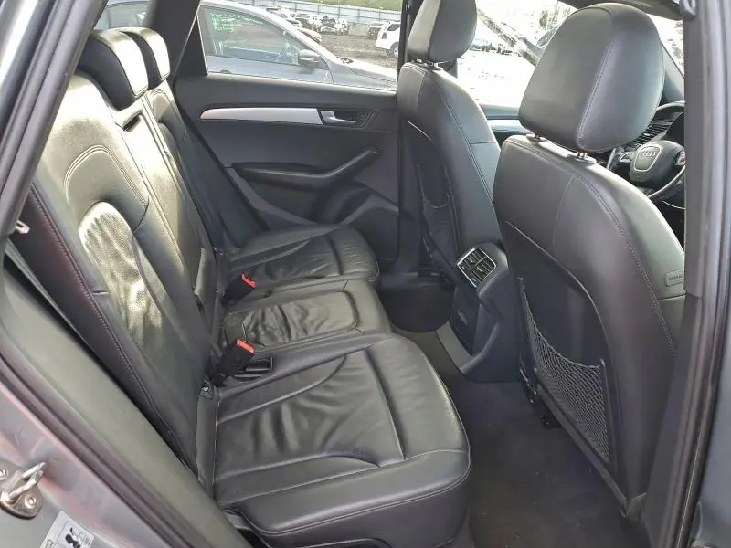 2010 AUDI Q5 PREMIUM PLUS  