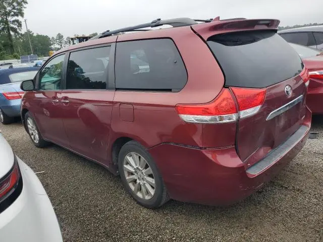 2012 TOYOTA SIENNA XLE  