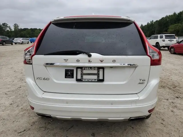 2015 VOLVO XC60 T6 PREMIER  