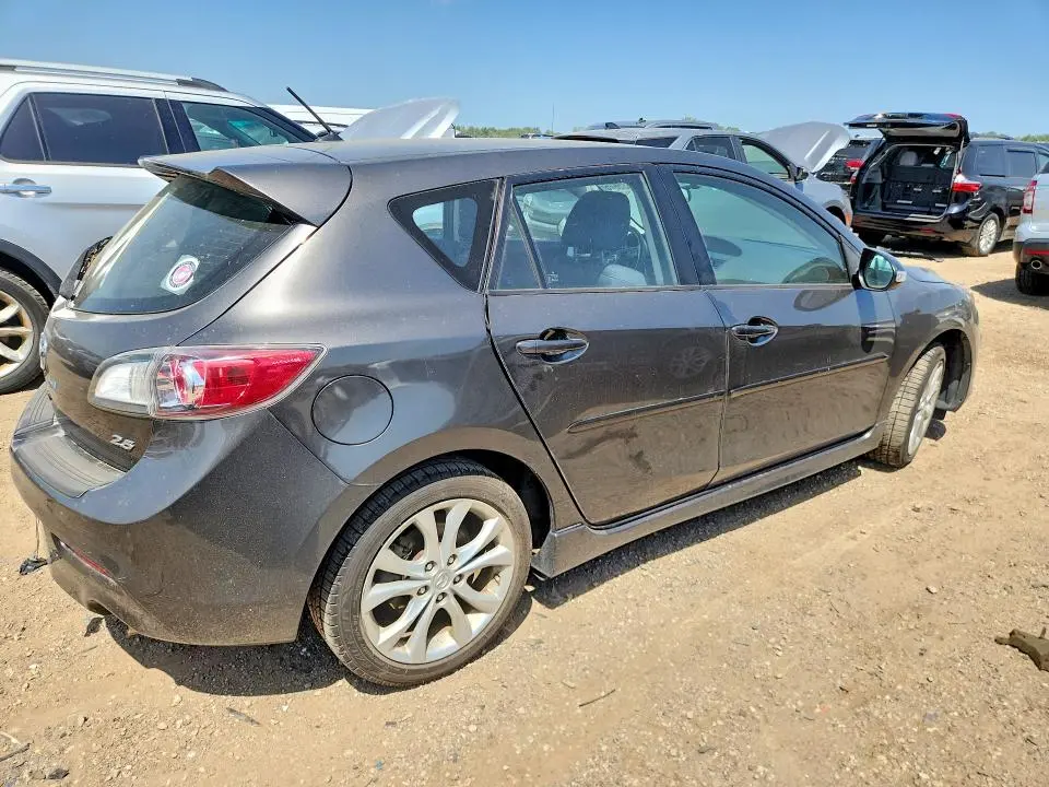 2010 MAZDA 3 S  
