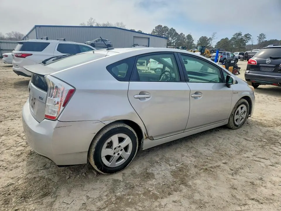 2010 TOYOTA PRIUS II  