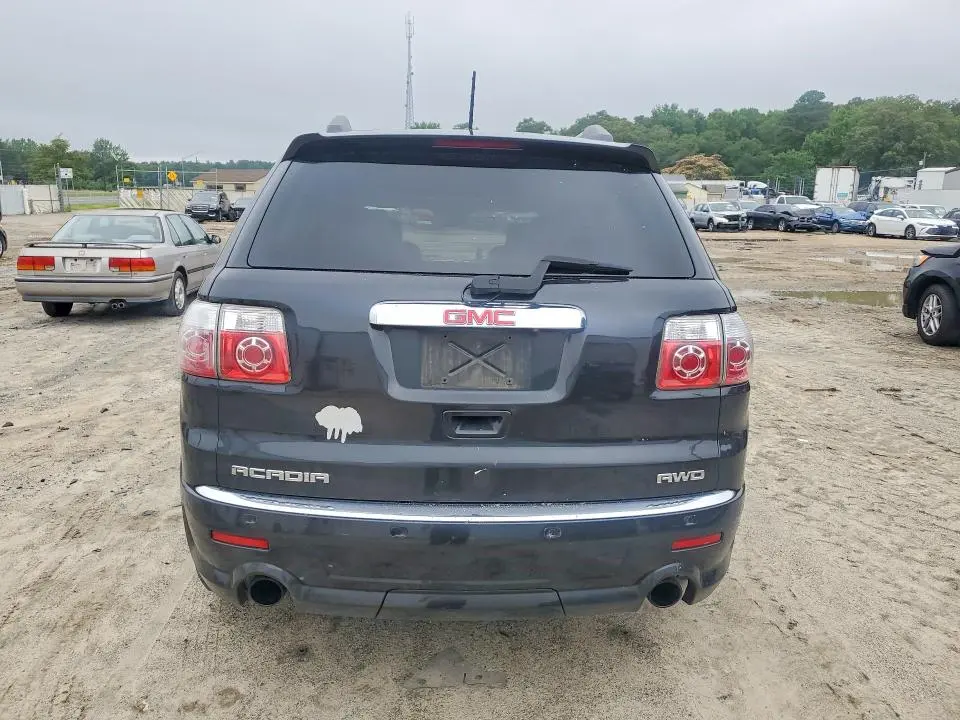 2011 GMC ACADIA DENALI  