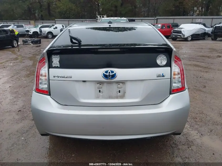 2015 TOYOTA PRIUS THREE