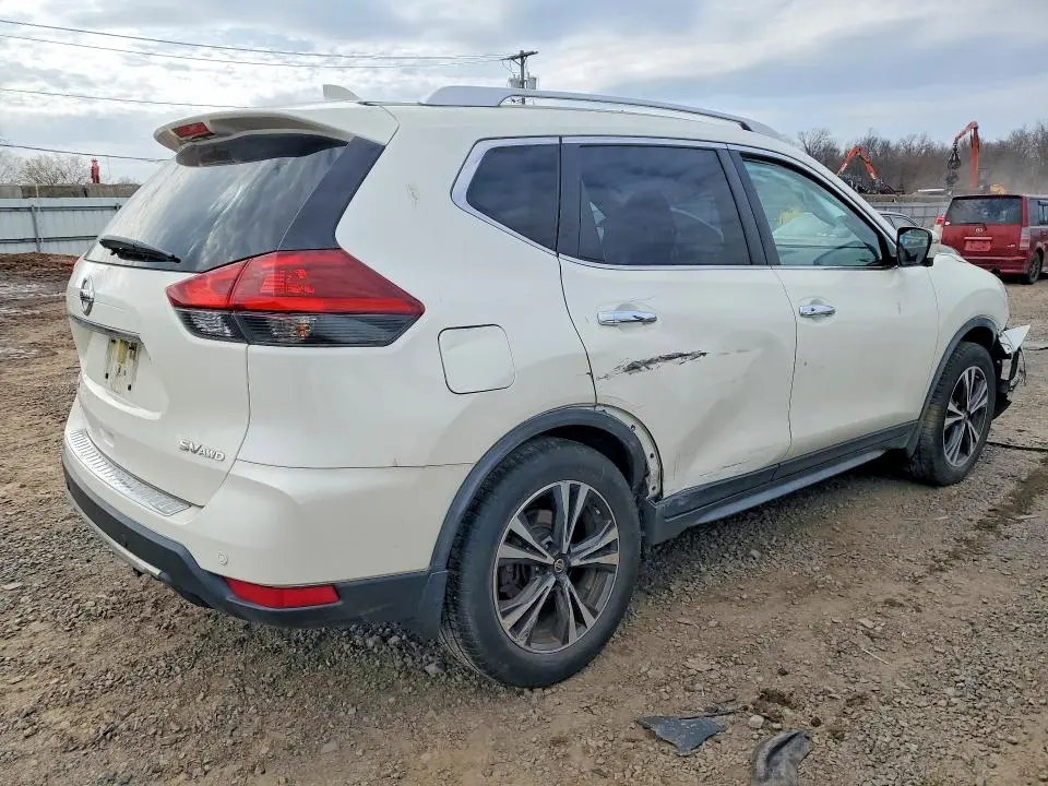 2019 NISSAN ROGUE SV  