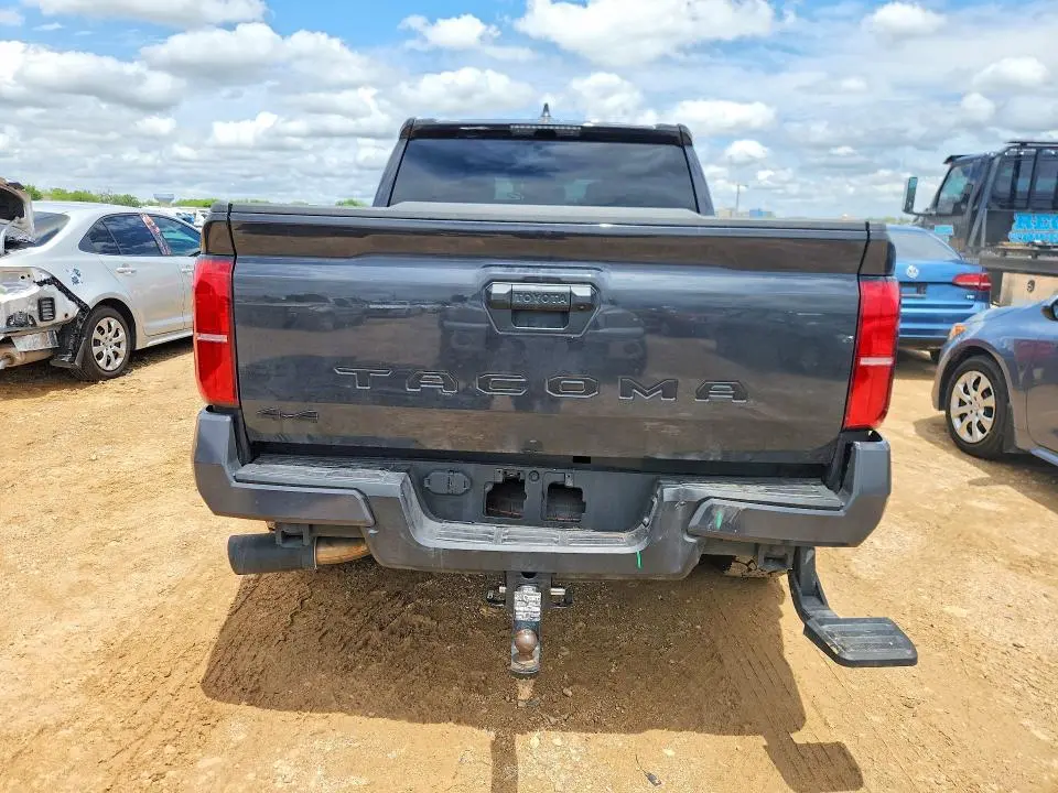 2025 TOYOTA TACOMA TRD SPORT  