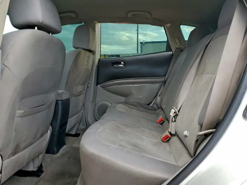 2015 NISSAN ROGUE SELECT S  