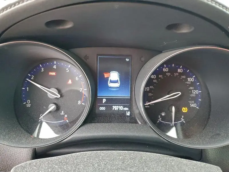 2022 TOYOTA C-HR XLE  