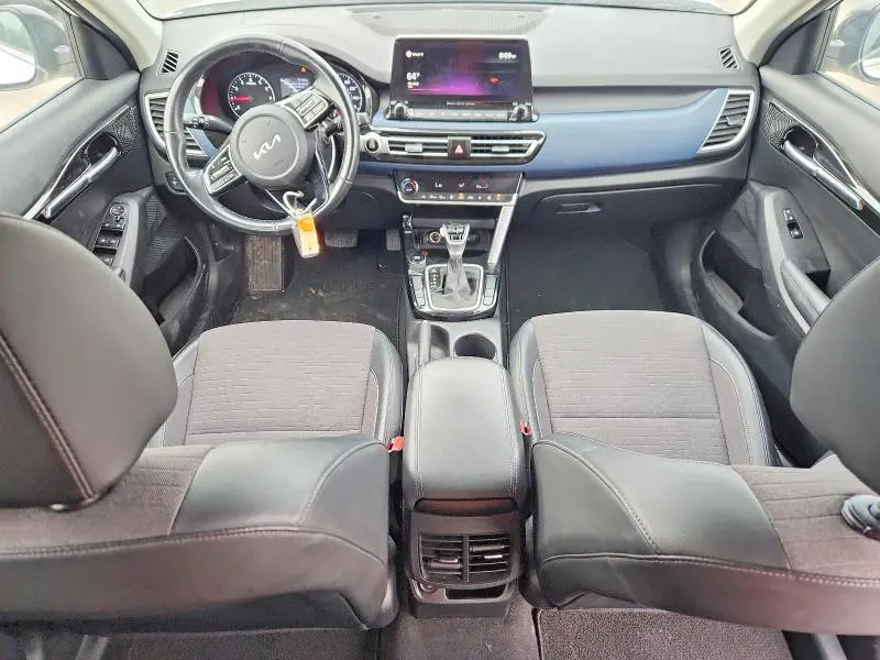 2022 KIA SELTOS S  