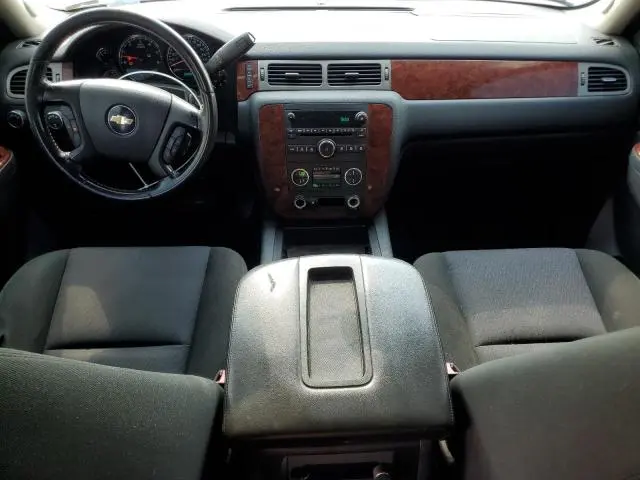 2010 CHEVROLET AVALANCHE LS  