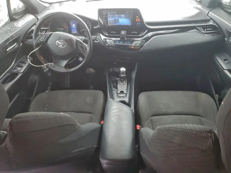 2018 TOYOTA C-HR XLE  